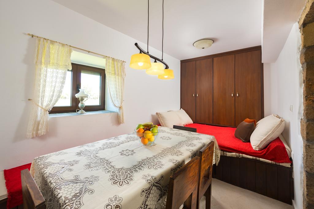 Villa Claudia In Lardos Ngoại thất bức ảnh